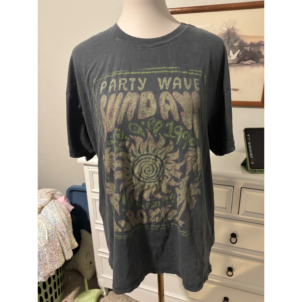 Roxy Graphic Tee Shirt Party Wave Sunday Distressed Charcoal Gray Oversized